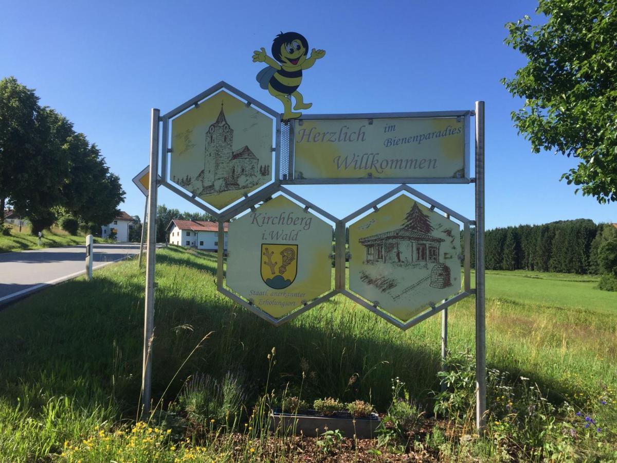 Haus Beate, Fewo Im Bienenparadies Kirchberg  ภายนอก รูปภาพ